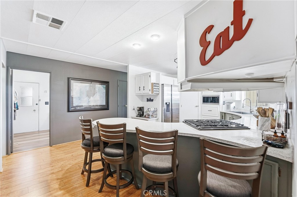 MLS #OC25271943 image #10