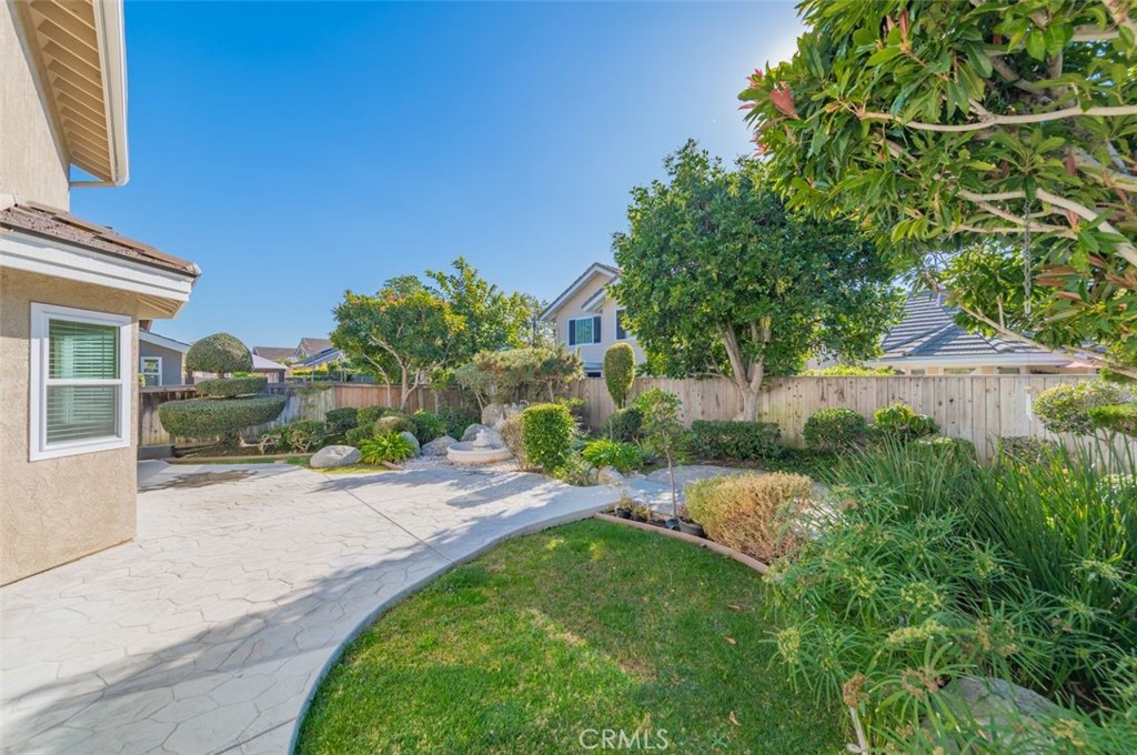 MLS #OC25271949 image #21