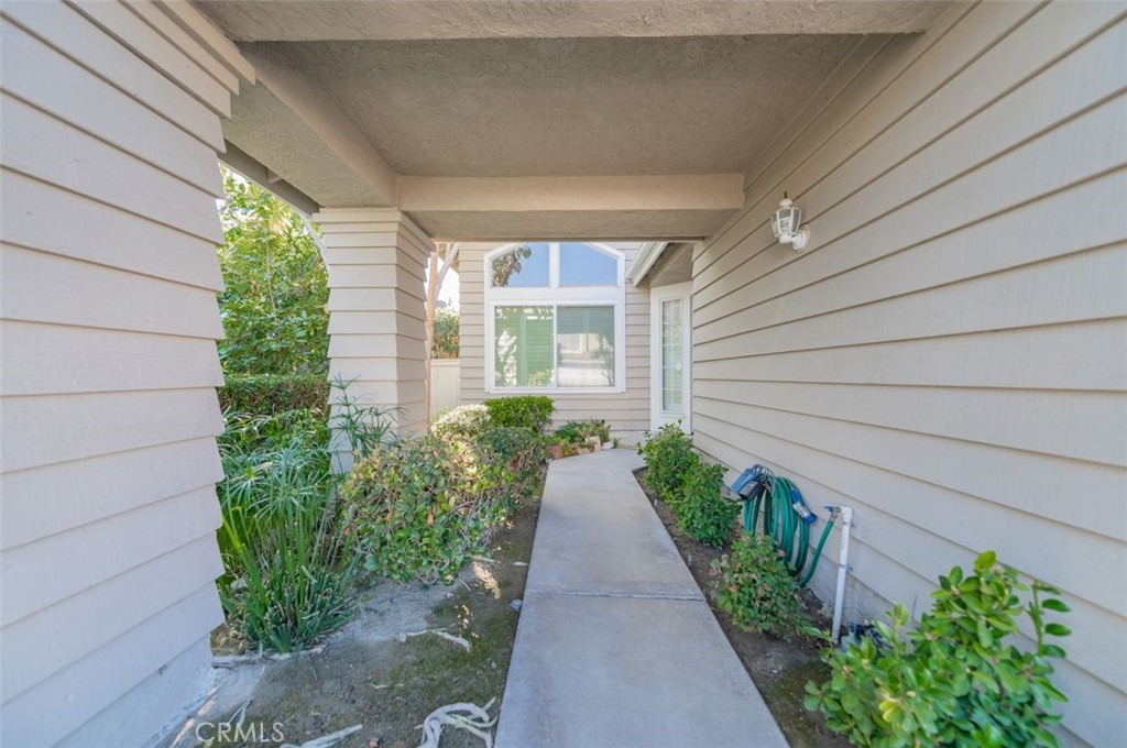 MLS #OC25271949 image #3