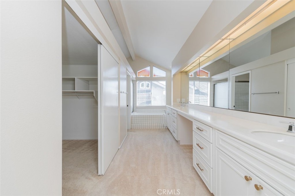 MLS #OC25271949 image #36