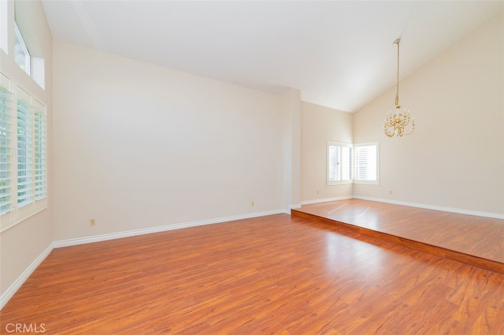 MLS #OC25271949 image #5