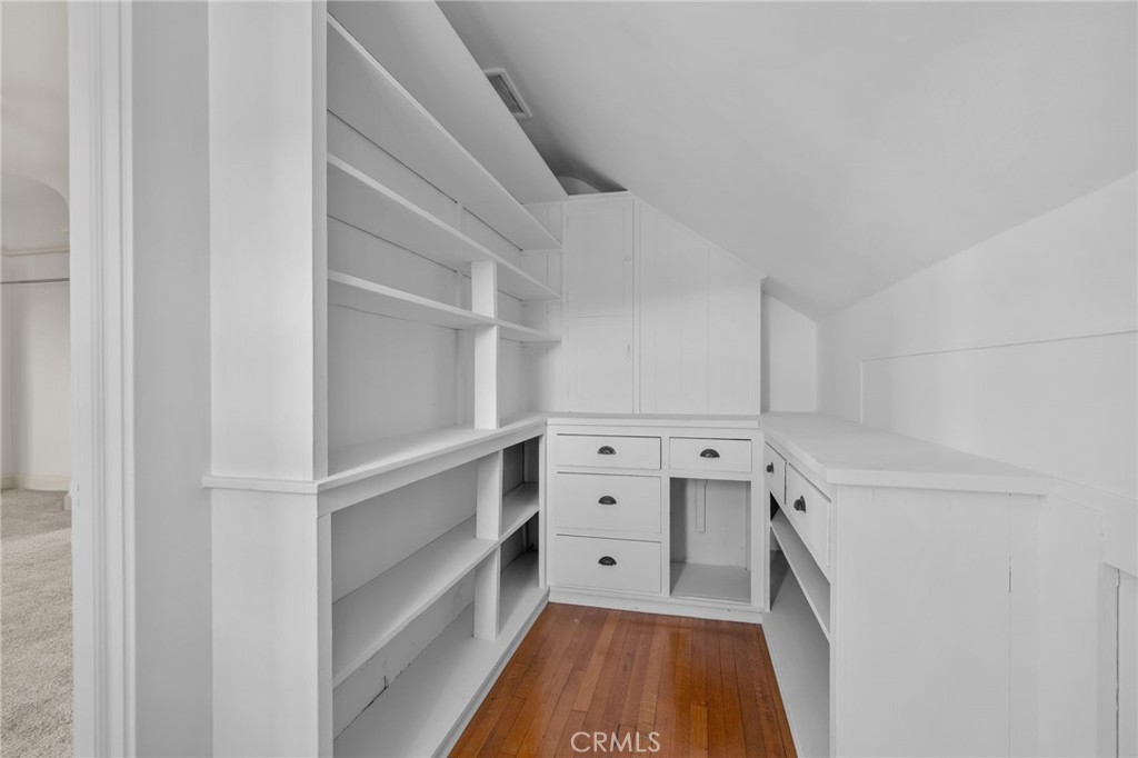 MLS #OC25271955 image #19