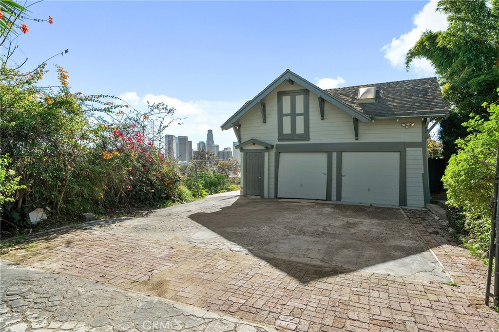 MLS #OC25271955 image #28