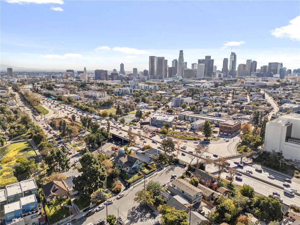 MLS #OC25271955 image #39