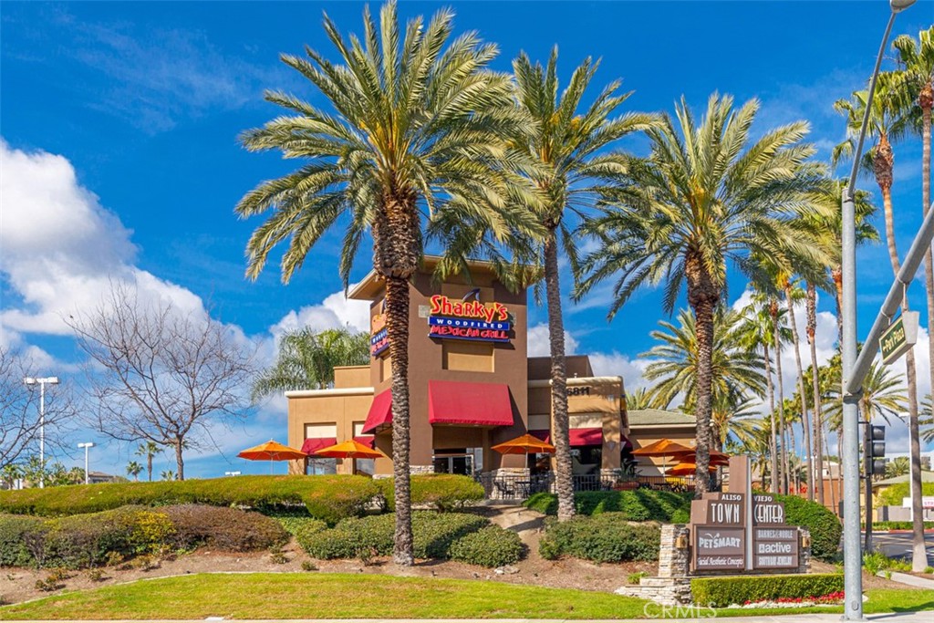 MLS #OC25271982 image #41