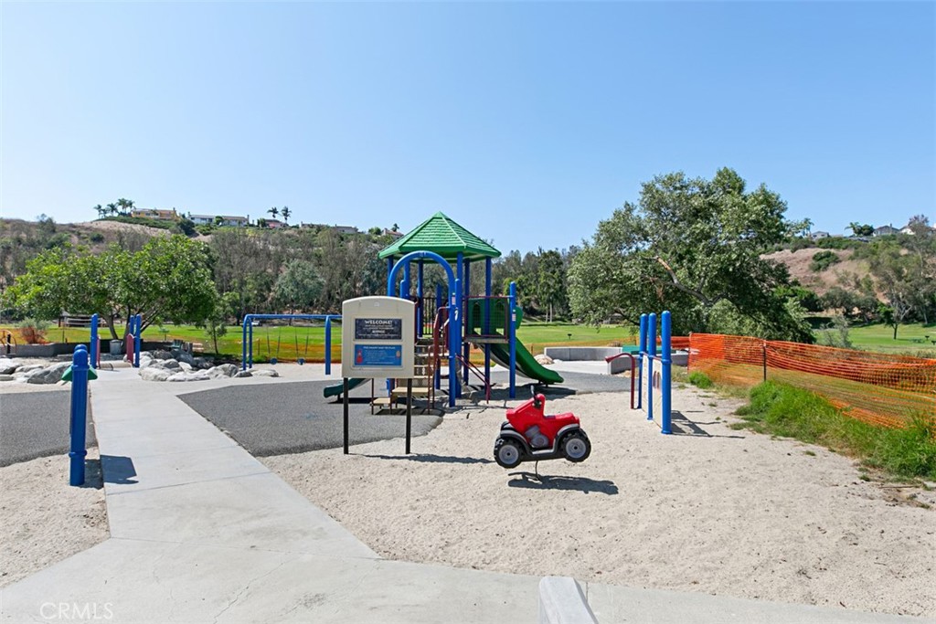 MLS #OC25271982 image #48