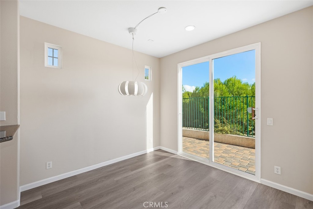 MLS #OC25271982 image #6