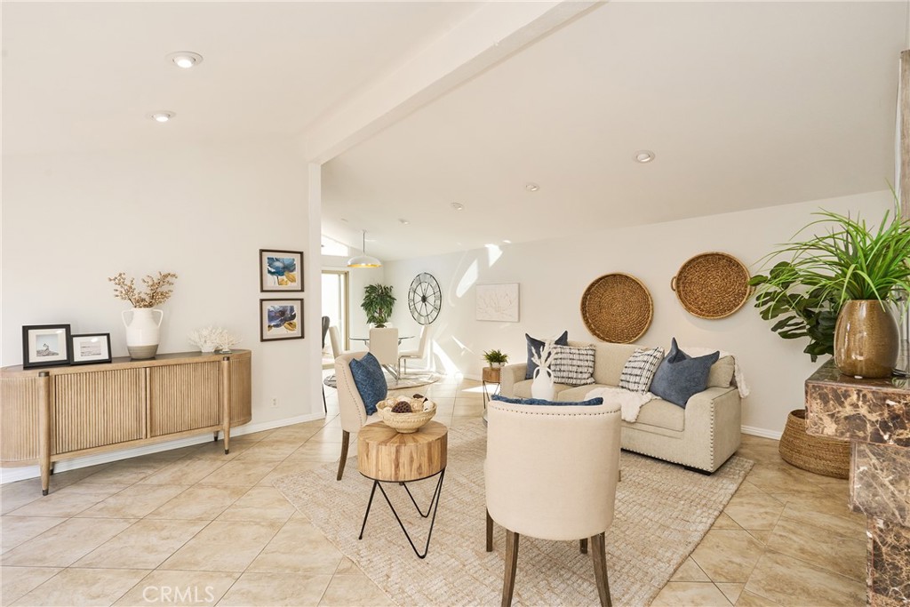 MLS #OC25272001 image #11