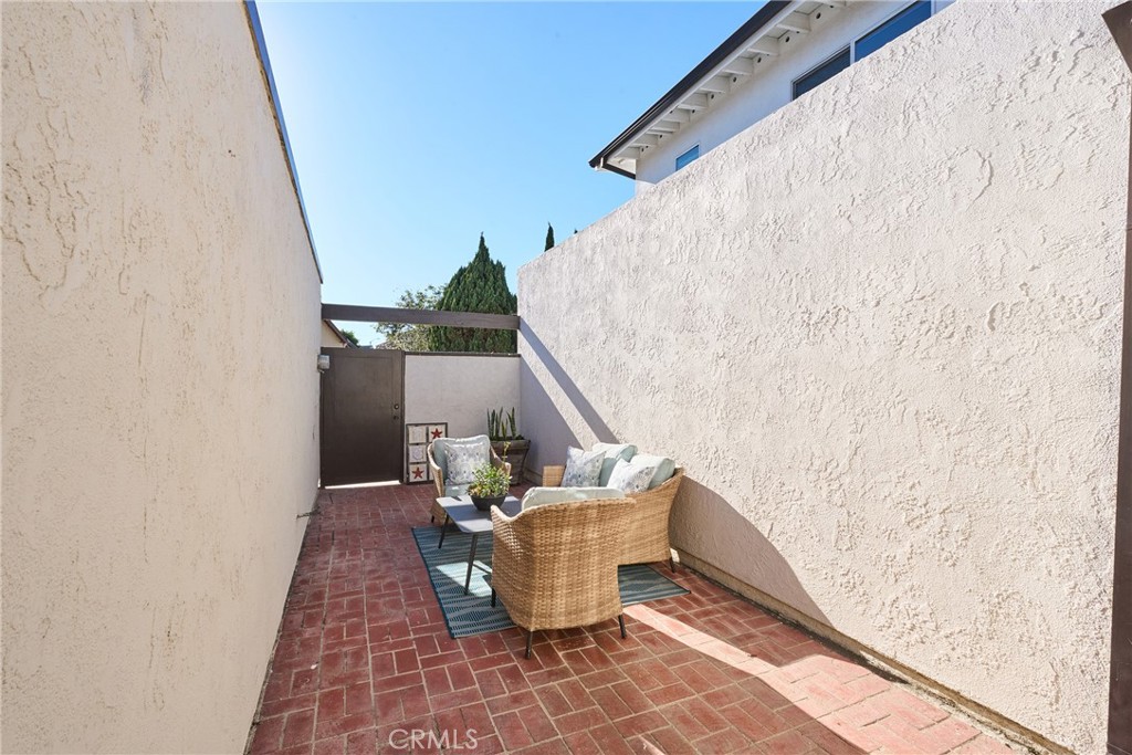 MLS #OC25272001 image #22