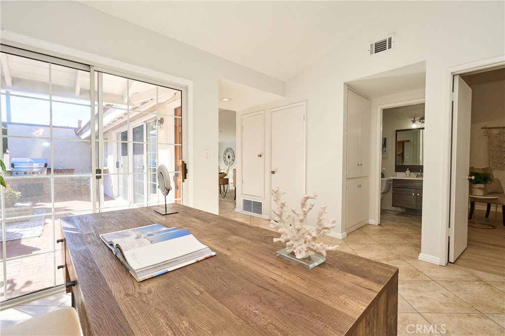 MLS #OC25272001 image #26