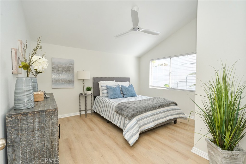 MLS #OC25272001 image #32