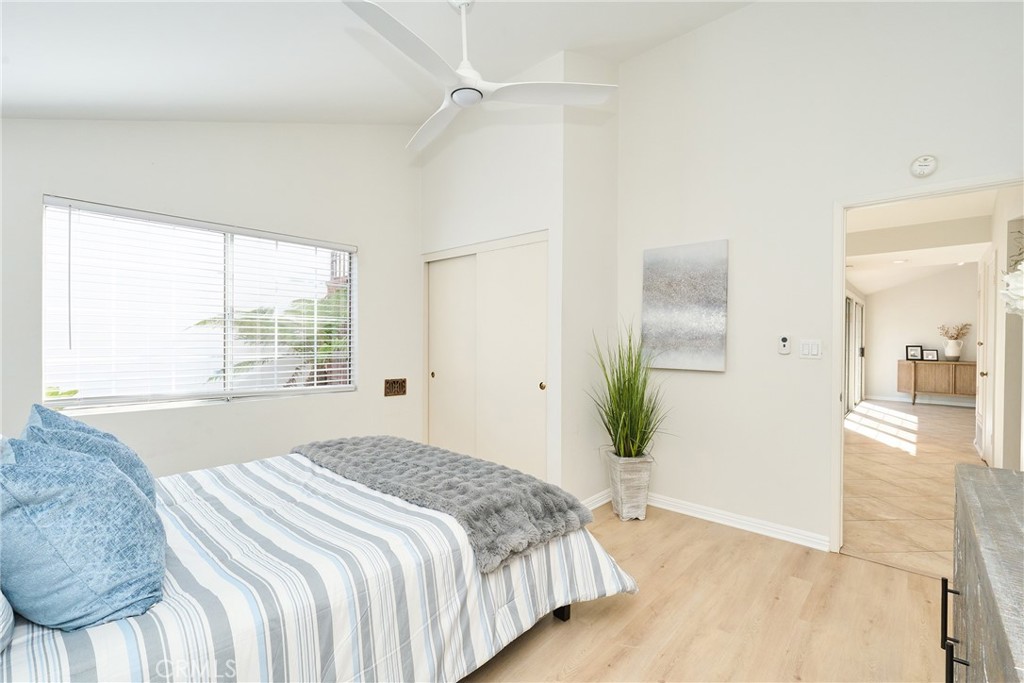 MLS #OC25272001 image #34