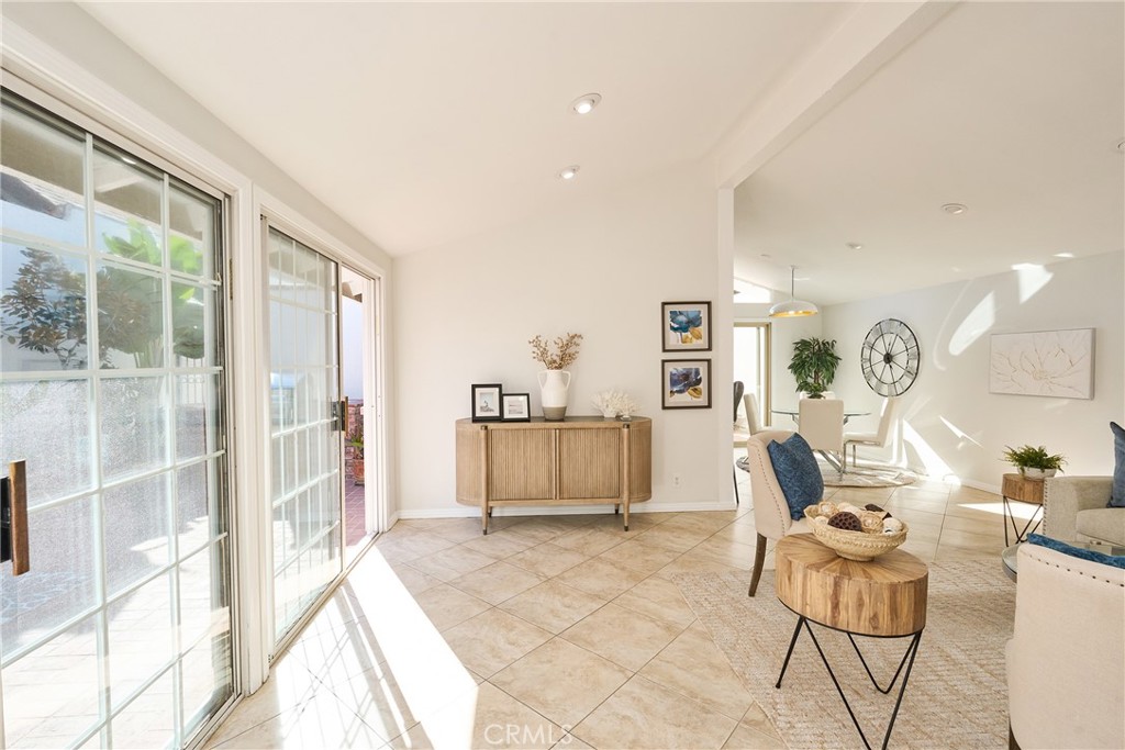 MLS #OC25272001 image #8