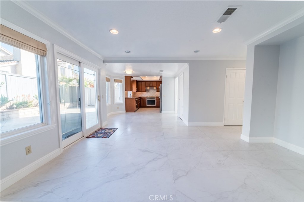 MLS #OC25272016 image #12