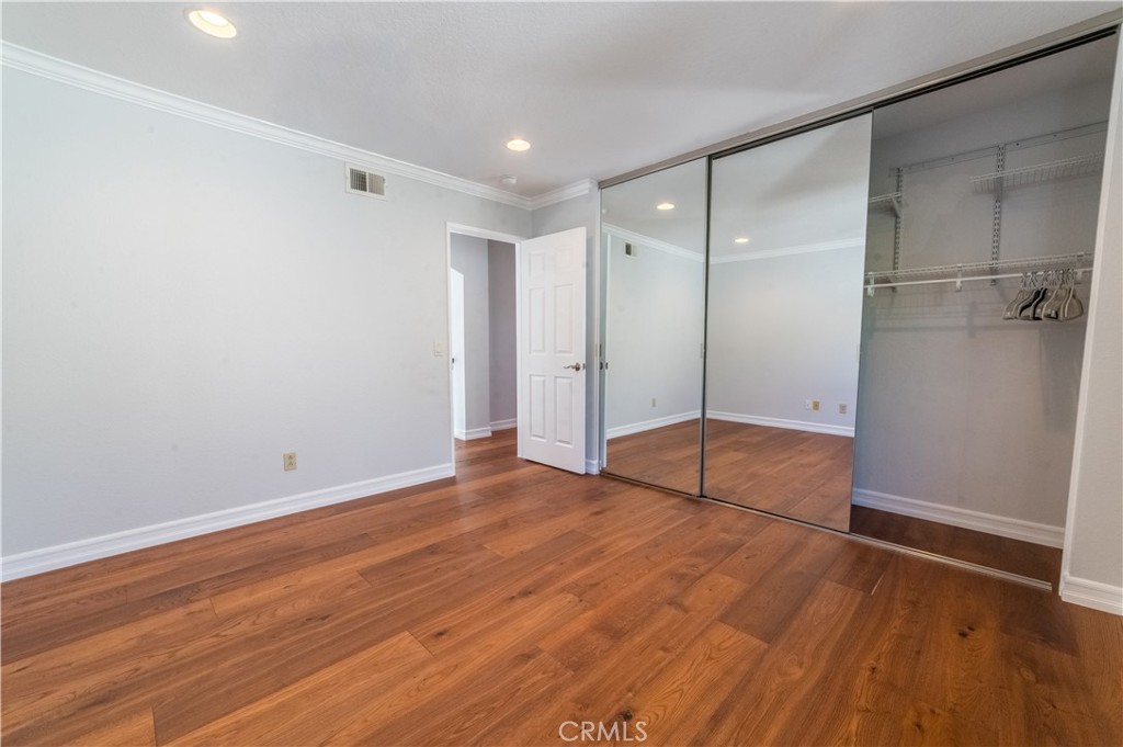 MLS #OC25272016 image #31