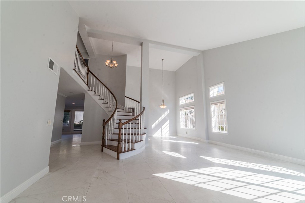 MLS #OC25272016 image #4