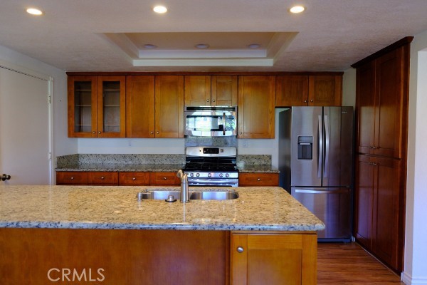 MLS #OC25272033 image #1