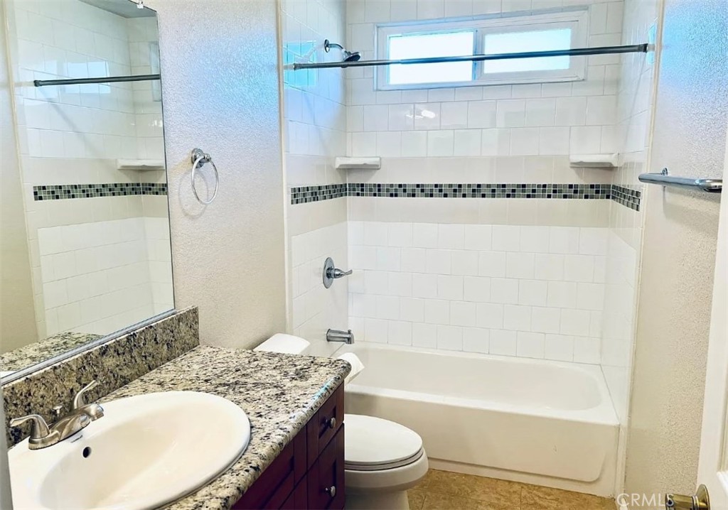 MLS #OC25272033 image #11