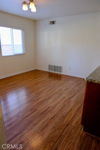 MLS #OC25272033 image #9