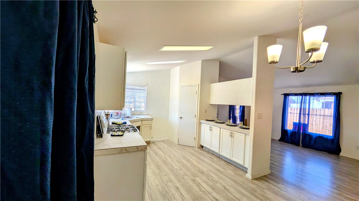 MLS #OC25272045 image #4