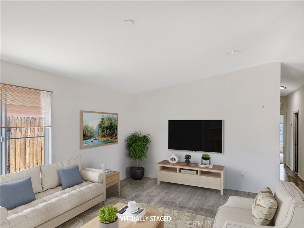 MLS #OC25272045 image #8