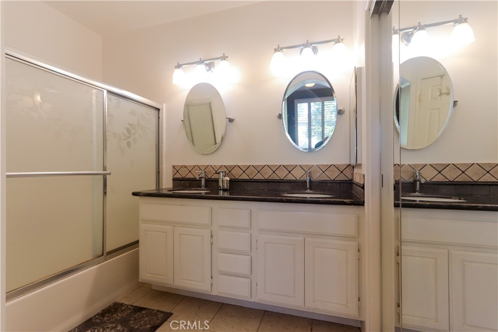 MLS #OC25272048 image #12