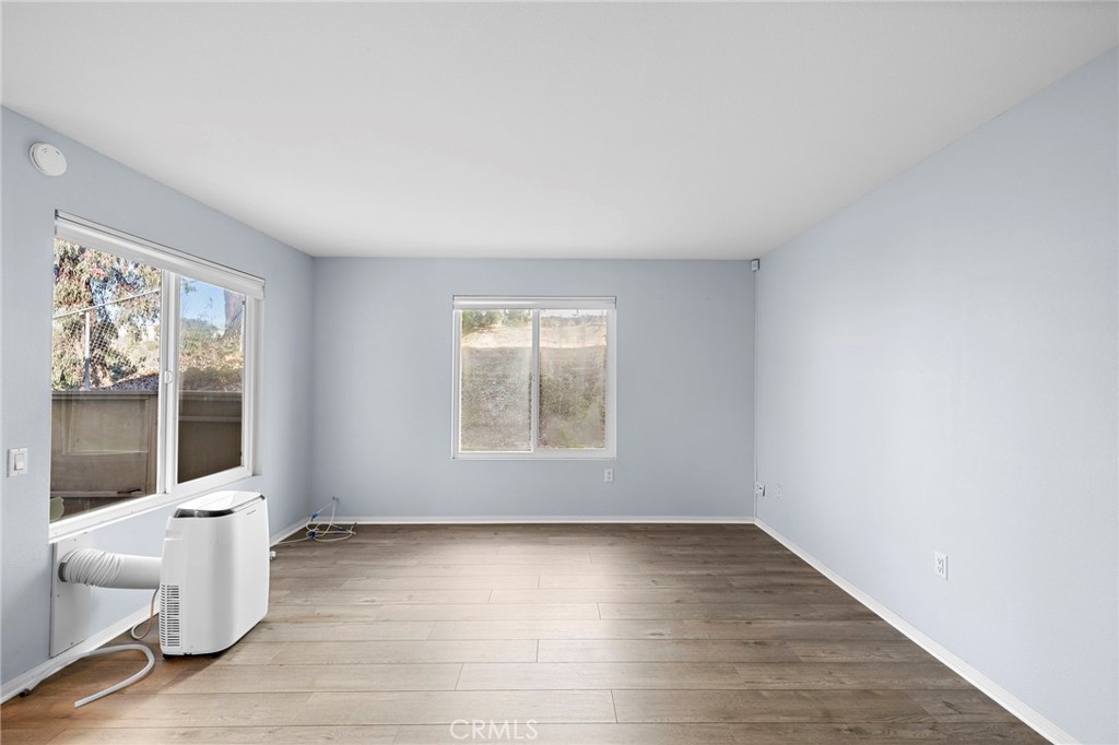 MLS #OC25272052 image #10