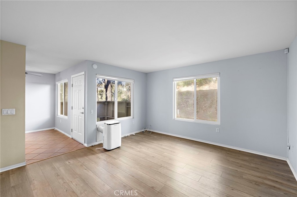 MLS #OC25272052 image #11