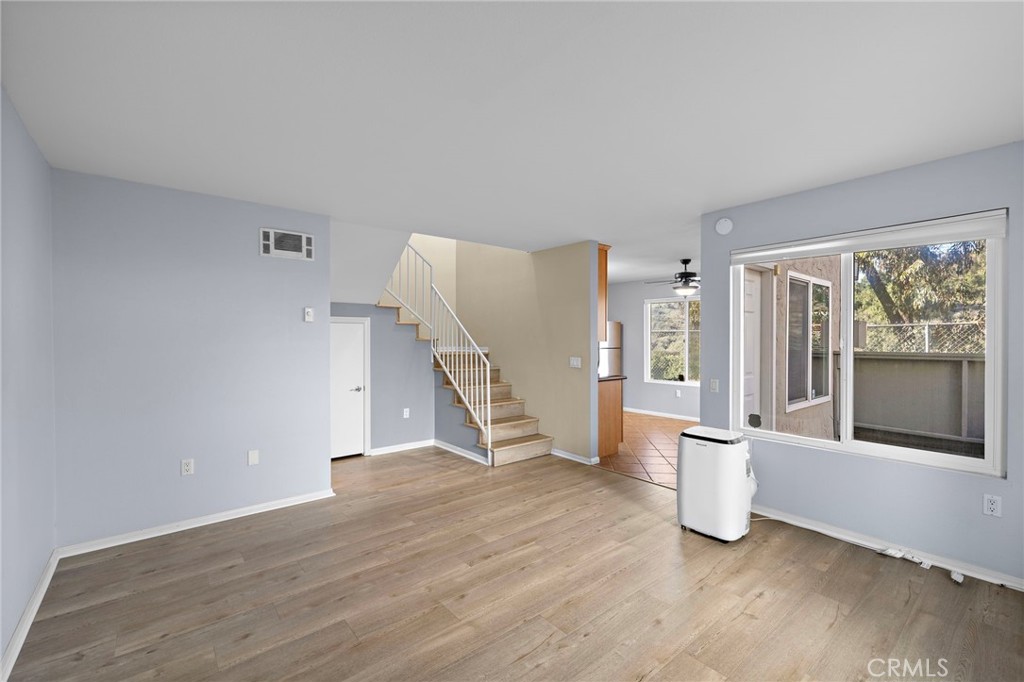 MLS #OC25272052 image #12