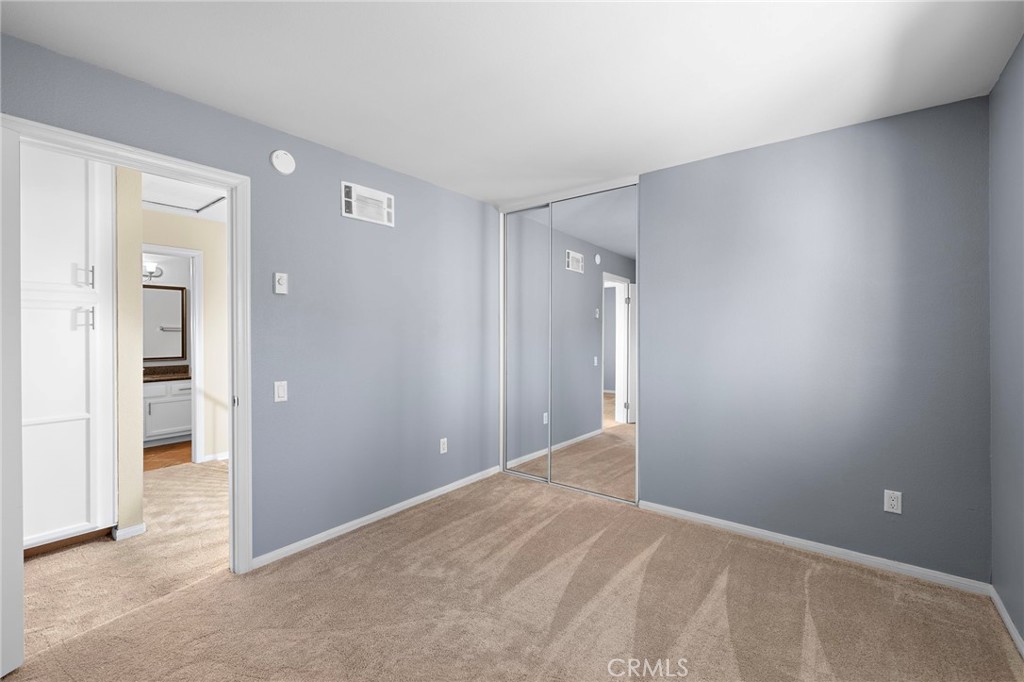 MLS #OC25272052 image #17