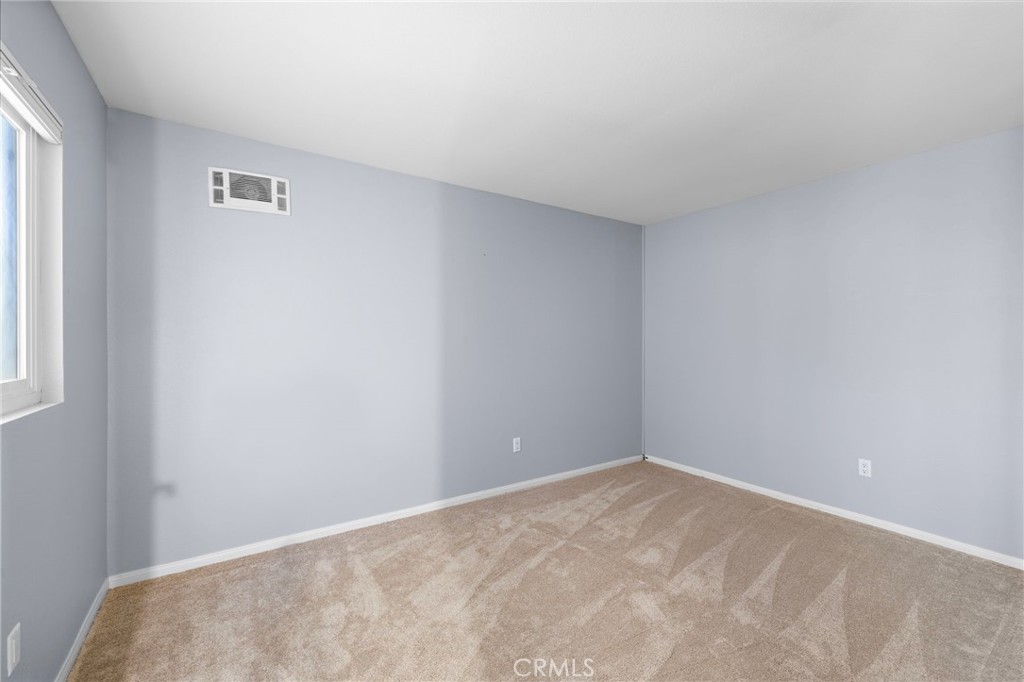 MLS #OC25272052 image #18