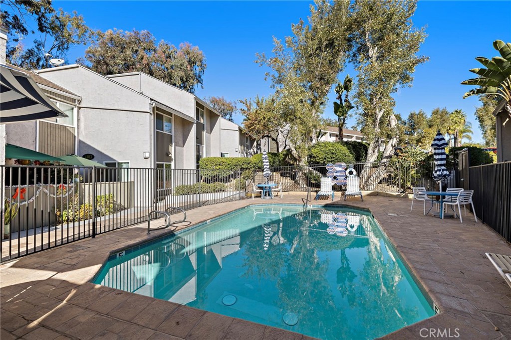 MLS #OC25272052 image #22