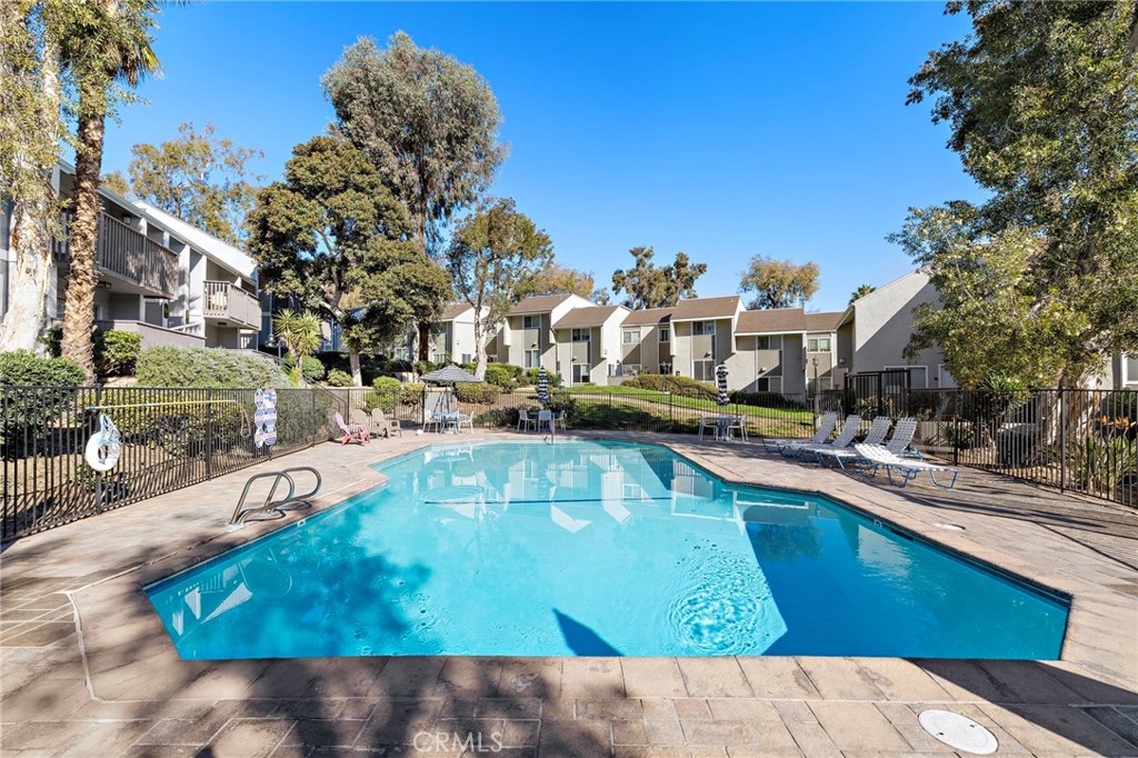 MLS #OC25272052 image #27