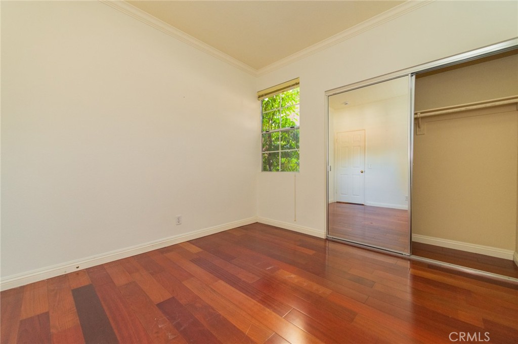 MLS #OC25272078 image #26