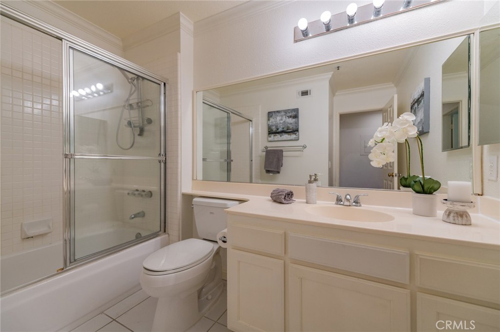 MLS #OC25272078 image #27