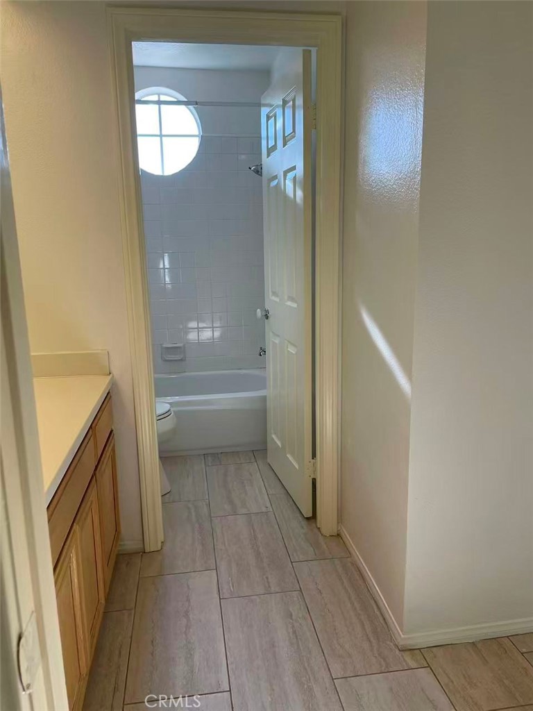 MLS #OC25272103 image #19