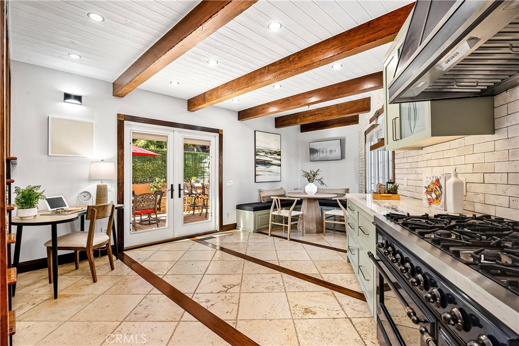 MLS #OC25272129 image #10