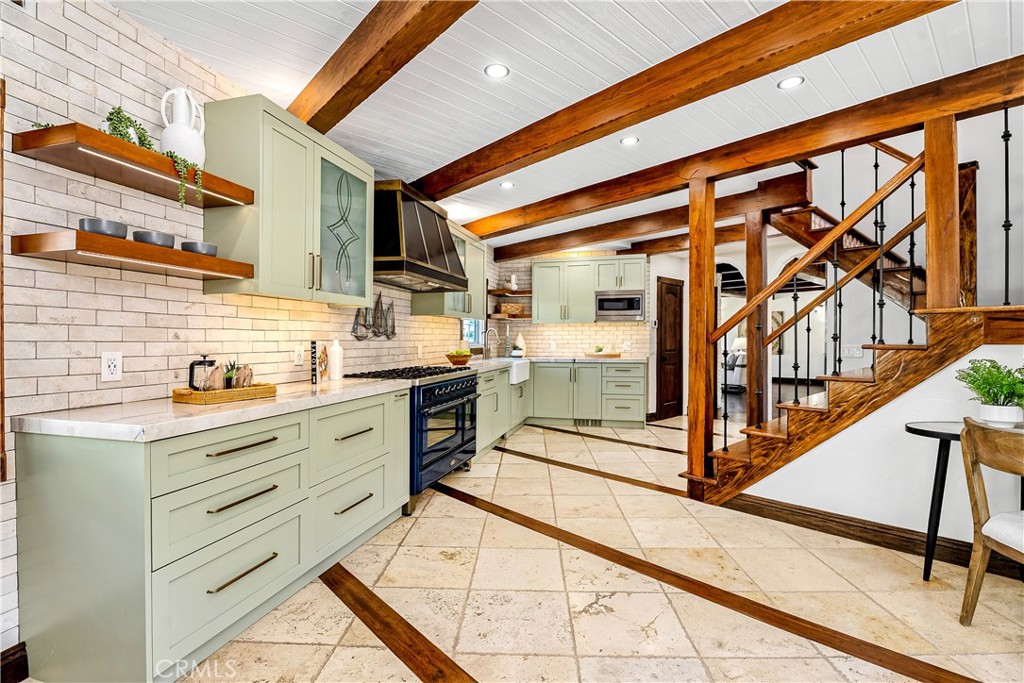 MLS #OC25272129 image #11