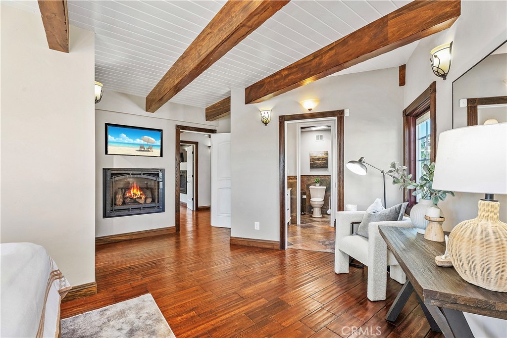 MLS #OC25272129 image #19