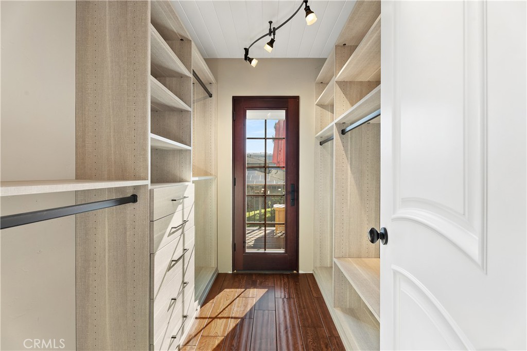 MLS #OC25272129 image #20