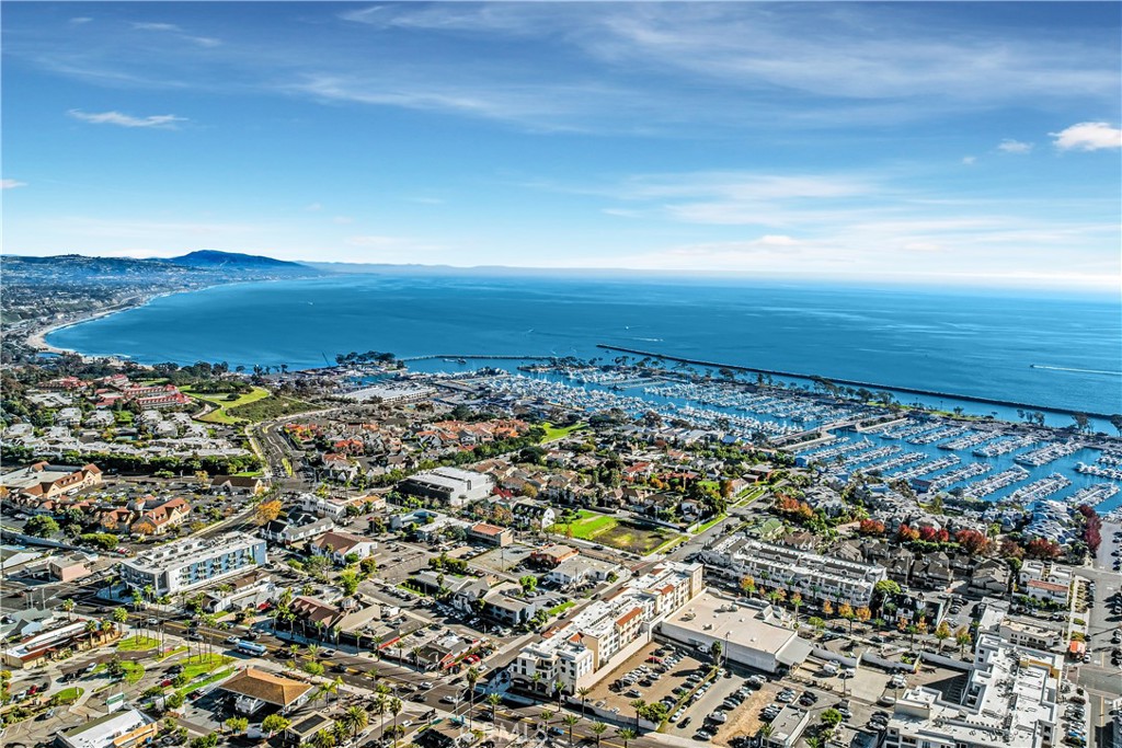 MLS #OC25272129 image #37