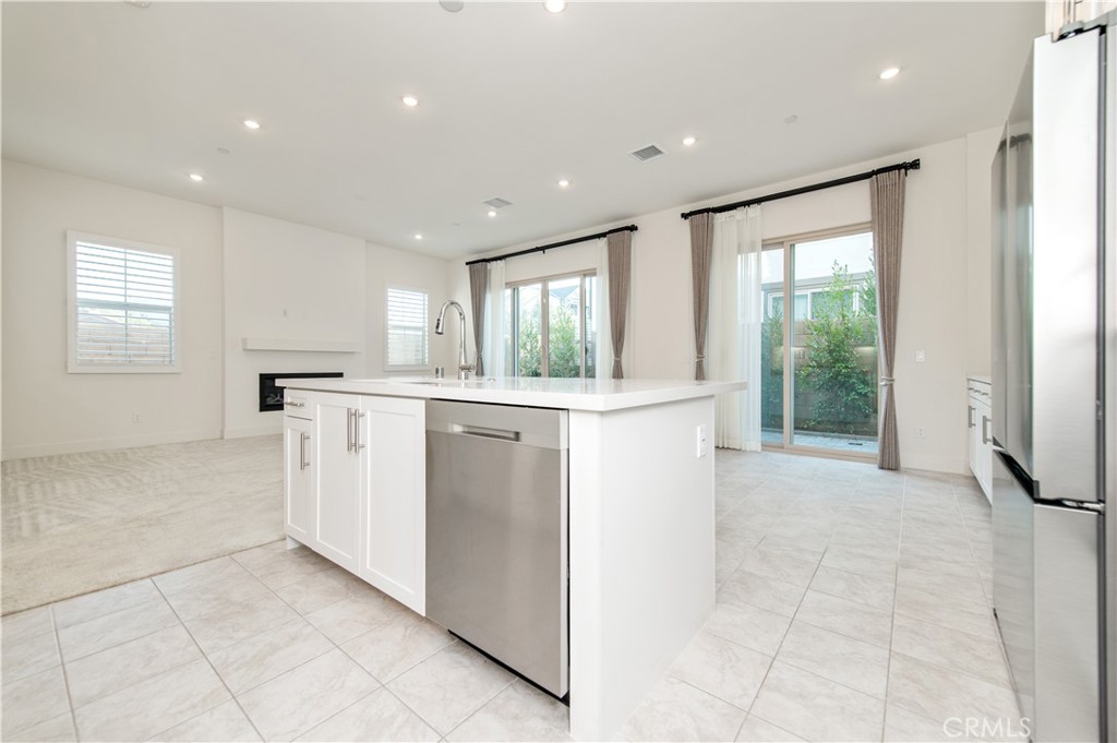 MLS #OC25272131 image #14