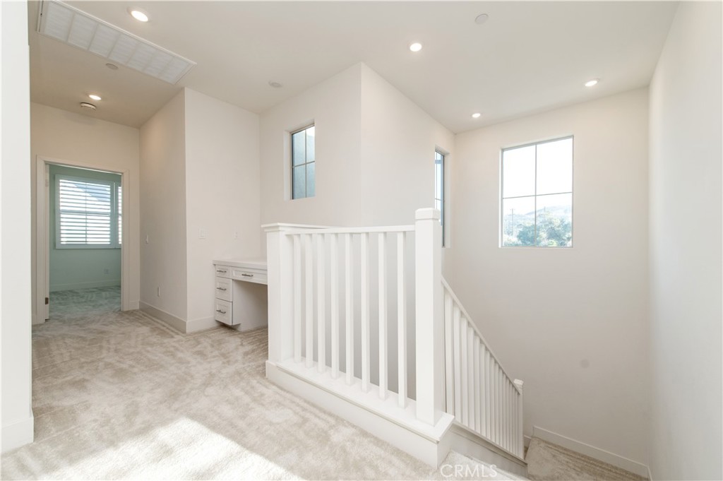 MLS #OC25272131 image #19