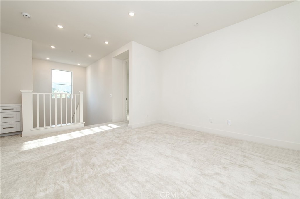 MLS #OC25272131 image #20