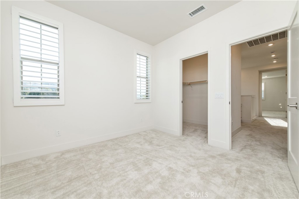 MLS #OC25272131 image #22