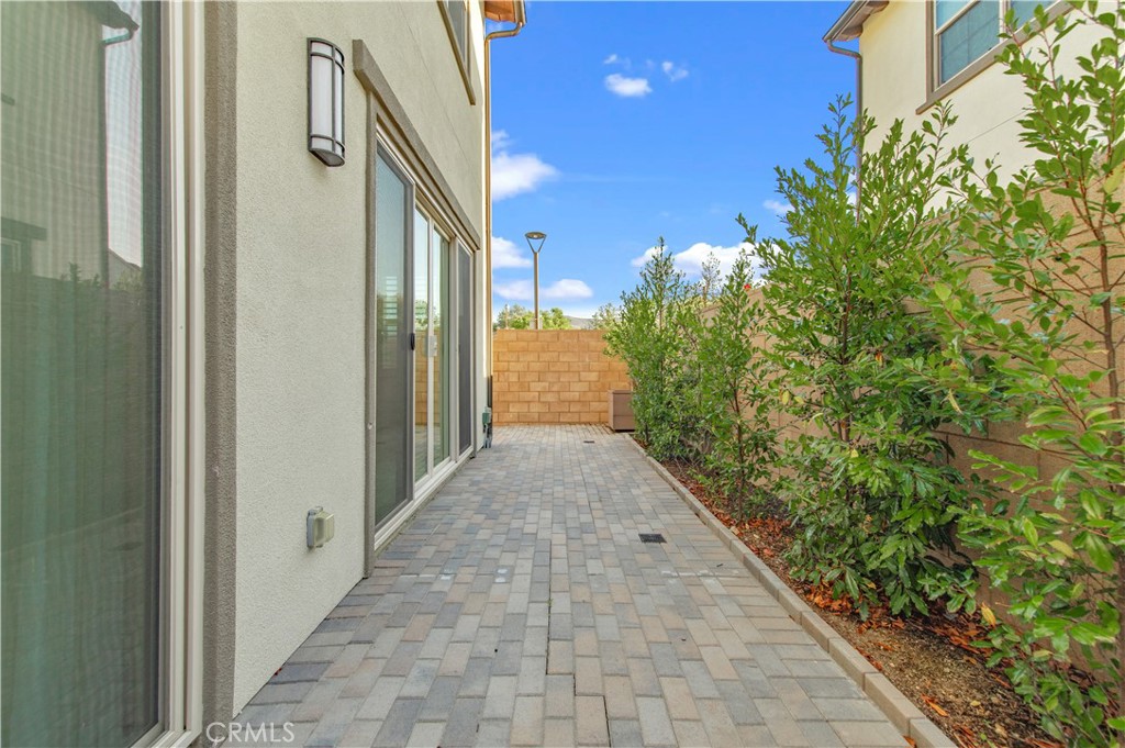 MLS #OC25272131 image #33