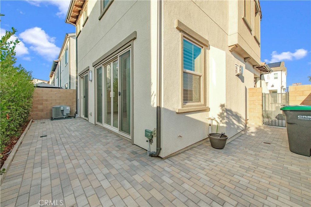 MLS #OC25272131 image #35