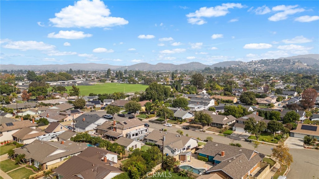 MLS #OC25272133 image #45