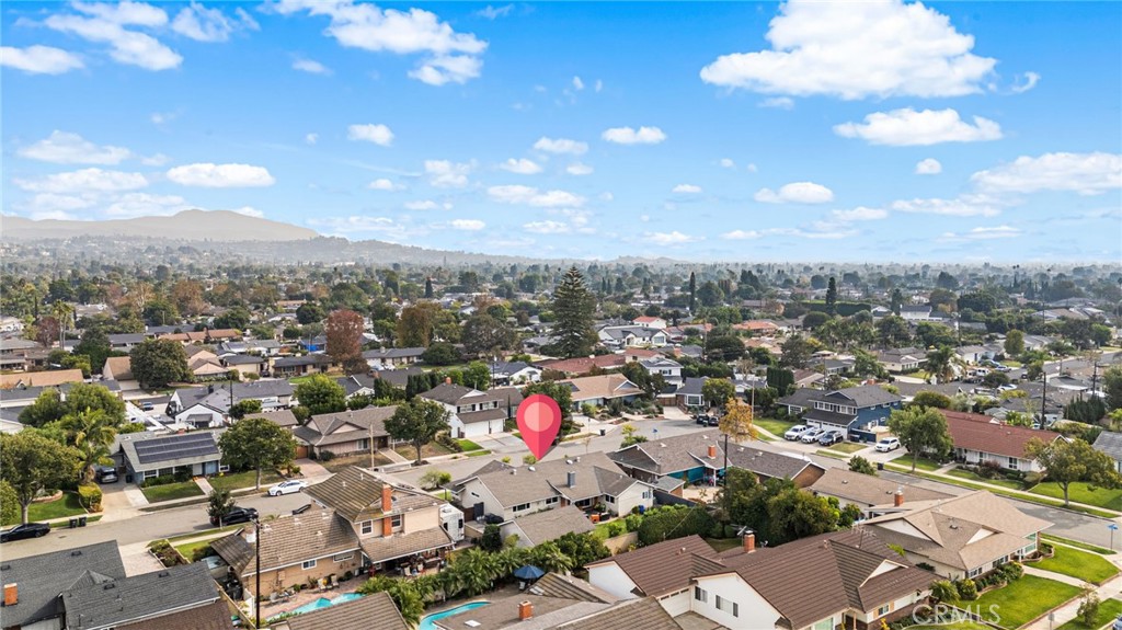 MLS #OC25272133 image #46