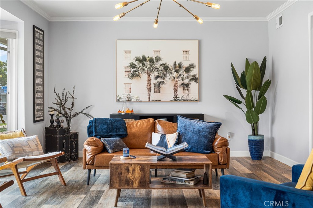 MLS #OC25272133 image #5